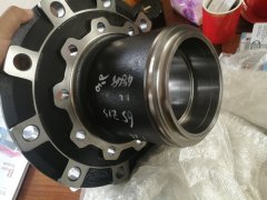 Brake drum and wheel hub 10